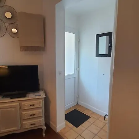 Holiday home House With Garden And View Of *